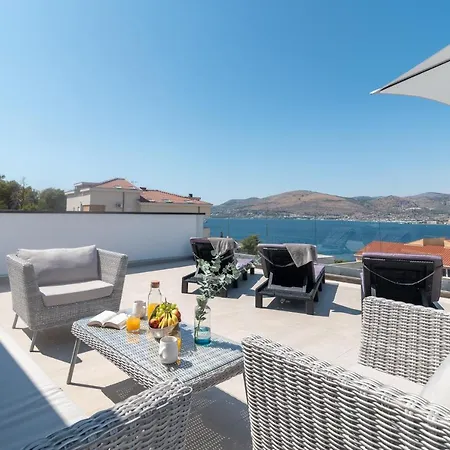 Uz Villa